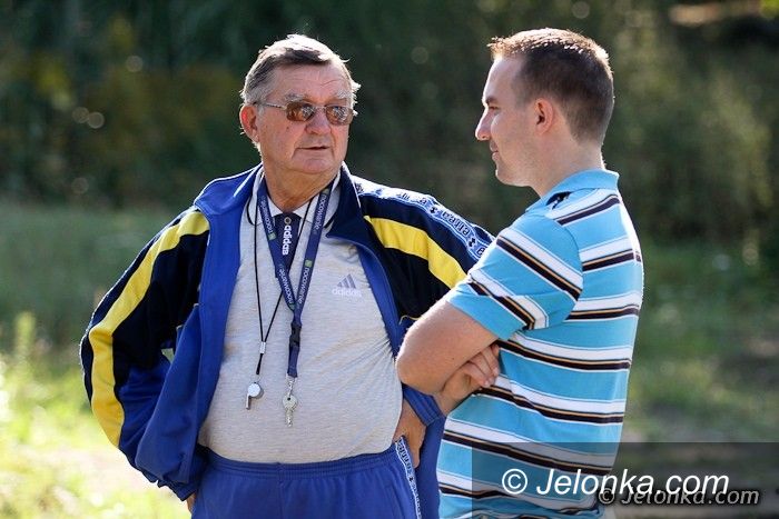 Jelenia Góra: MKS Bobry walczą mimo kłód pod nogami
