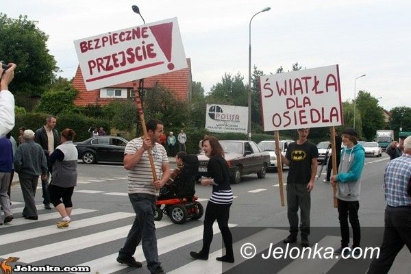 Jelenia Góra: Mieszkańcy Osiedla Pomorskiego doczekają się sygnalizacji świetlnej