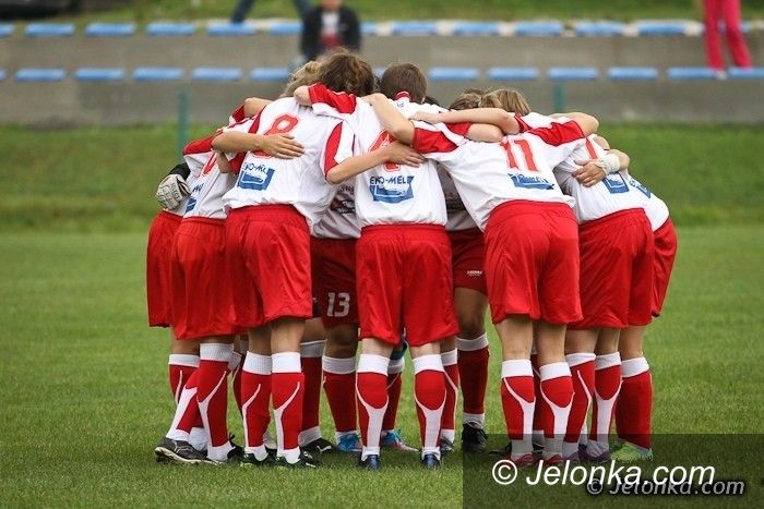 III-liga piłkarska kobiet: III–liga kobiet: Dziewczyny jadą do Wałbrzycha