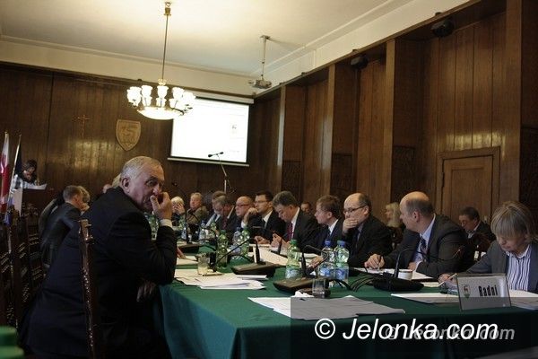 Jelenia Góra: Po wakacyjnej przerwie obradowali miejscy radni
