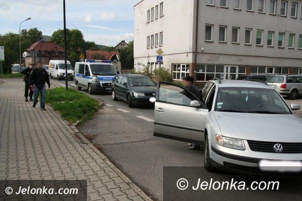 Jelenia Góra: Wypadek na ul. Różanej i kolizja na ul. Powstańców Wielkopolskich