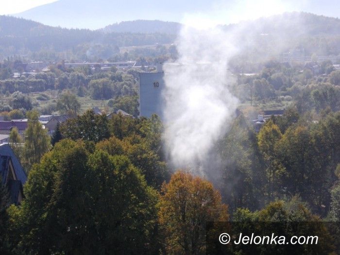 Jelenia Góra: Ogień w osiedlu Zabobrze? – mieszkańcy proszą o pomoc
