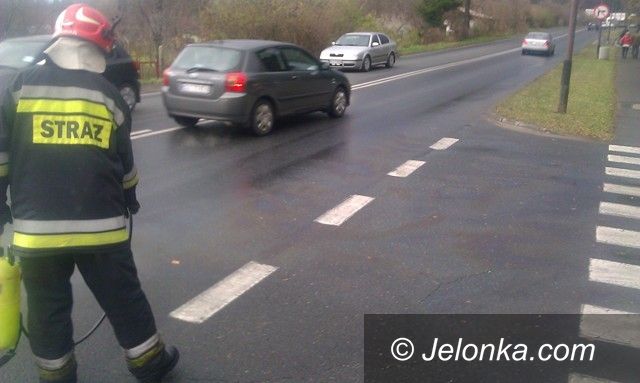 Jelenia Góra: Tłusta plama na ul. Sudeckiej