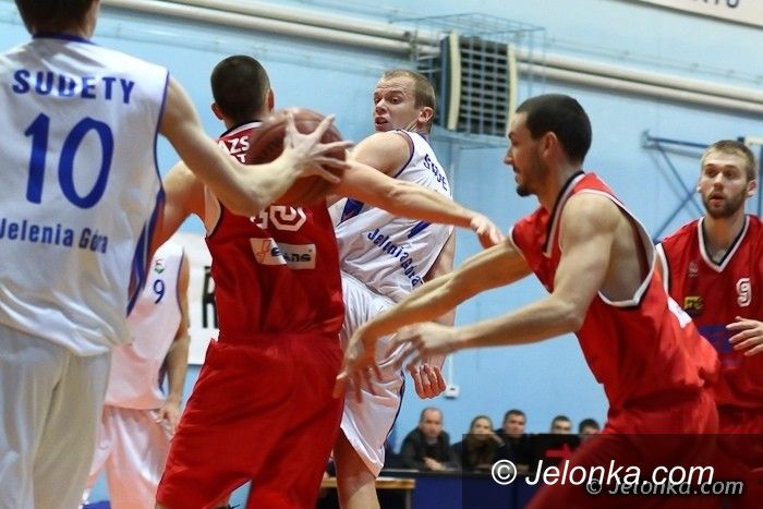 II-liga koszykarzy: Sprawdzą formę lidera