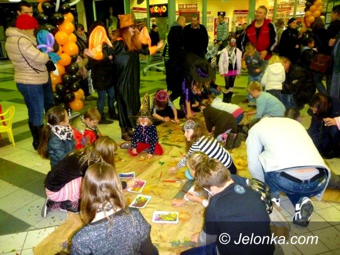 Jelenia Góra: Potwory opanowały Galerię Echo