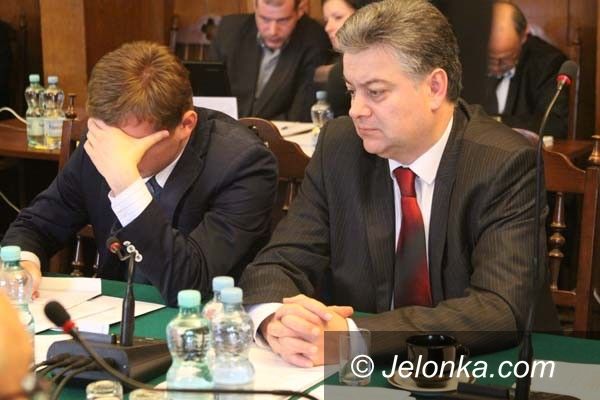 Jelenia Góra: Jeleniogórzanie krzywdzeni przez NFZ? O tym debatowali miejscy radni