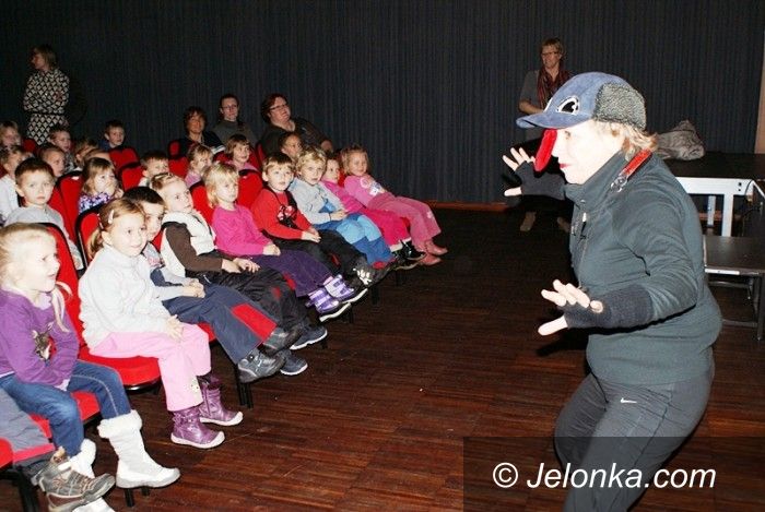 Jelenia Góra: Mikołaj z… czarownicą i wilkiem dla sobieszowskich dzieci