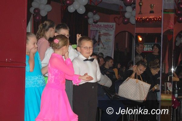 Jelenia Góra: Tancerze wirowali na parkiecie na szóstkę