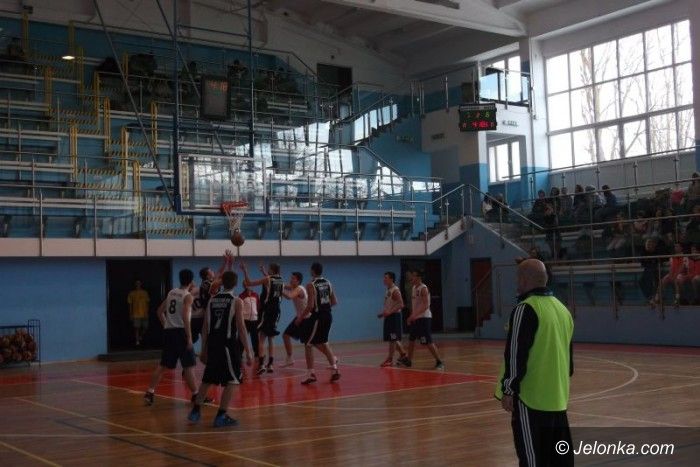 Jelenia Góra: Koszykarze Gimnazjum nr 1 nie do przejścia