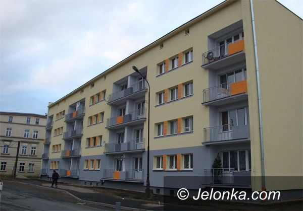 Jelenia Góra: Wyremontowany budynek na  Osiedlu Robotniczym prezentem na święta
