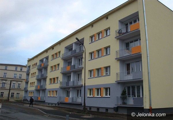 Jelenia Góra: Wyremontowany budynek na Osiedlu Robotniczym prezentem na święta