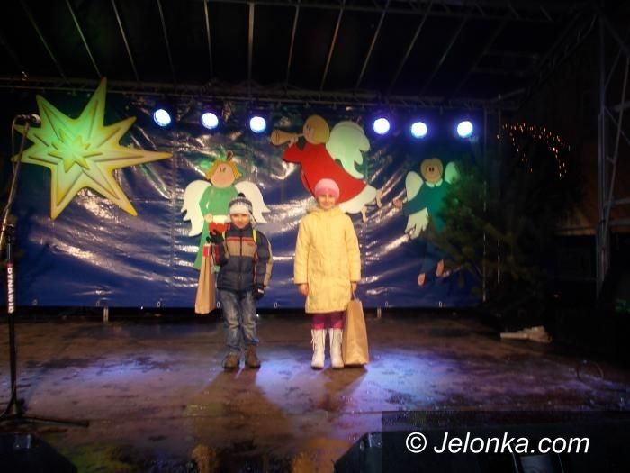 Region: Uczniowie „Siódemki” laureatami konkursu na kartkę świąteczną w Bolesławcu