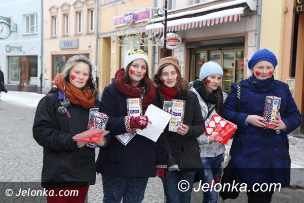 Jelenia Góra: Jeleniogórzanie podarowali na WOŚP ponad  89 tysięcy złotych. Trwają jeszcze licytacje