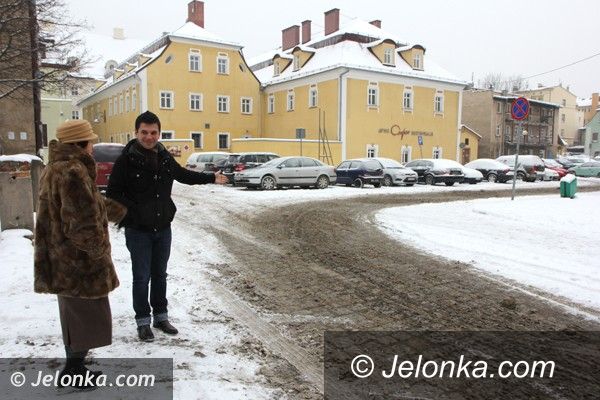 Jelenia Góra: Parkomaty w centrum Cieplic rozwiążą problem zatłoczonych ulic? Zagłosuj w naszej sondzie!