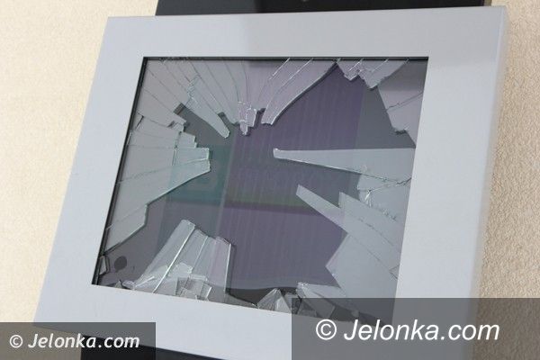 Jelenia Góra: Jeleniogórzanie:  takie infokioski to wstyd!