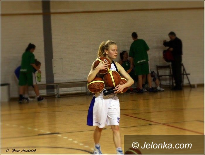II-liga koszykarek: Koszykarki wróciły z Poznania z tarczą