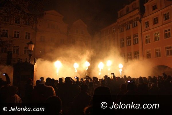 Jelenia Góra: Festiwal światła w Jeleniej Górze – Rynek rozbłysnął mnóstwem barw!
