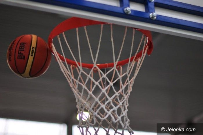 Jelenia Góra: 6 B umacnia się na prowadzeniu