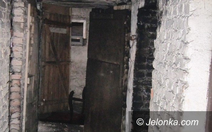 Jelenia Góra: Pożar w piwnicy – ewakuowano 10 osób