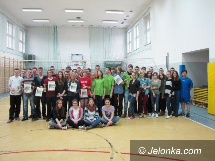 Jaworzyna Śląska: W II Siatkarskim Turnieju Rad Młodzieżowych najlepsi zawodnicy ze stolicy Karkonoszy