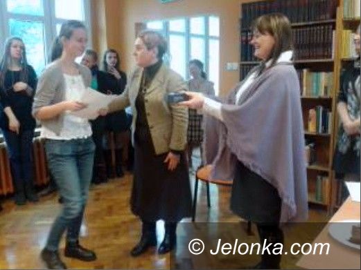 Jelenia Góra: Było dyktando – gimnazjalistom ortografia nie straszna