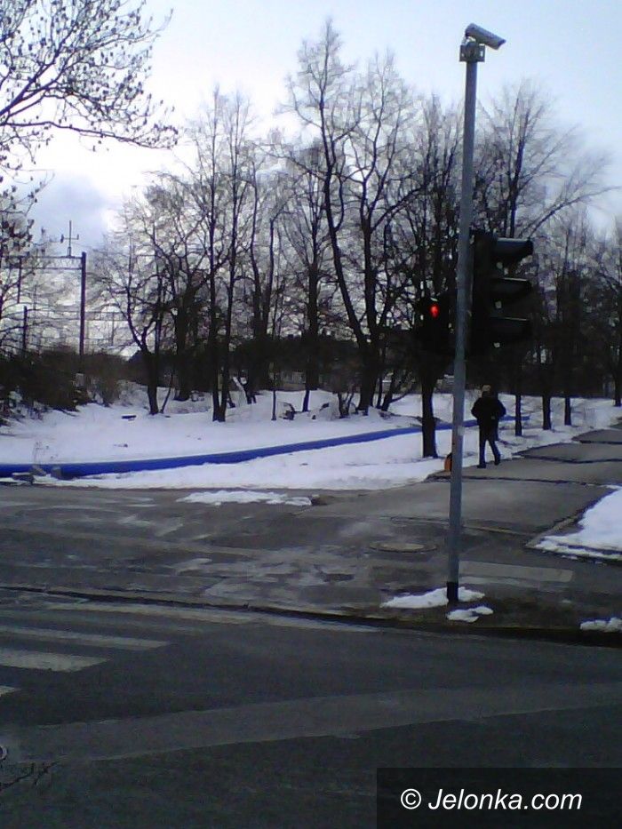 Jelenia Góra: W Jeleniej Górze sygnalizatory na przejściach dla pieszych za ciche!