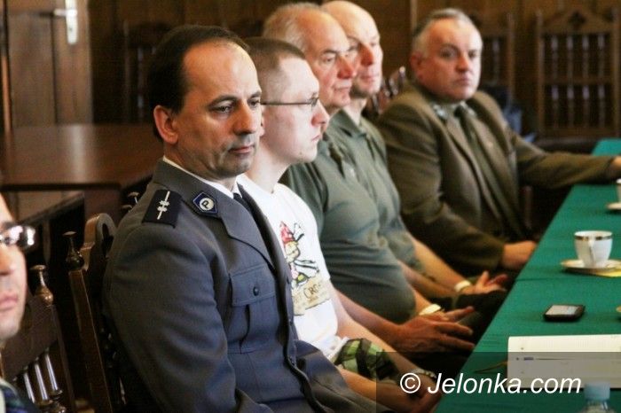 Jelenia Góra: W Ratuszu spotkanie, jak chronić zwierzynę  przed ruchem drogowym 