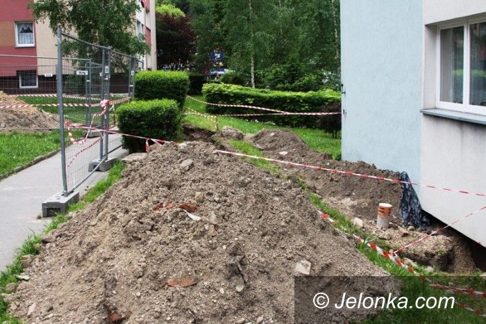 Jelenia Góra: Ciepła woda popłynie z sieci – półtora tysiąca "junkersów" do lamusa!