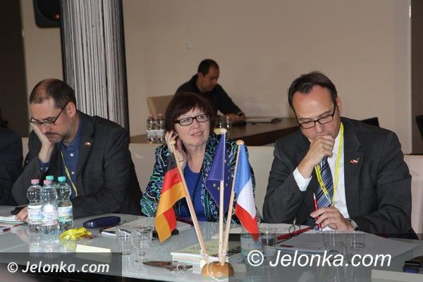 Region: Pod Szrenicą debata o oświacie w Europie