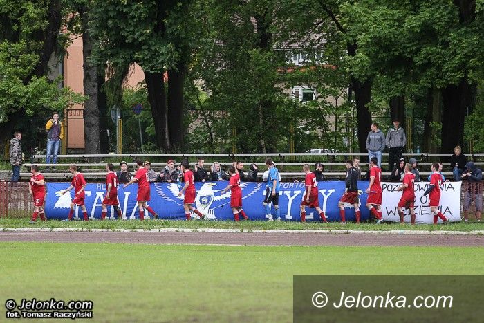 IV-liga piłkarska: Karkonosze zapewniły sobie utrzymanie