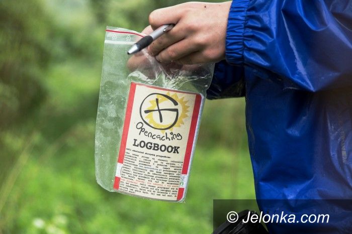 Jelenia Góra: Poszukiwali skarbów w deszczu
