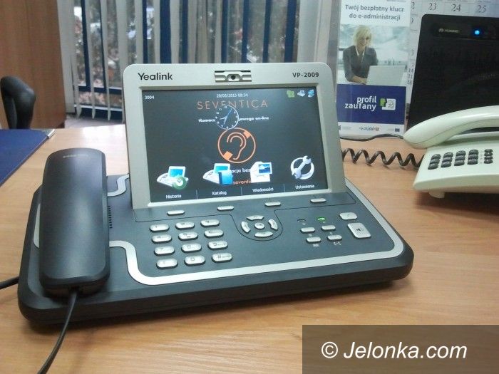 Jelenia Góra/Kraj: W jeleniogórskim ZUS–ie język migowy przez wideotelefon