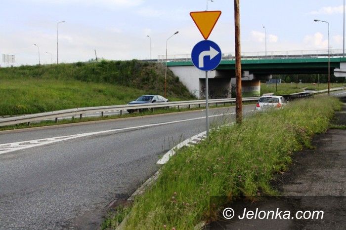 Jelenia Góra: Zarośnięte pobocza, zaniedbane skwery – to wstyd!