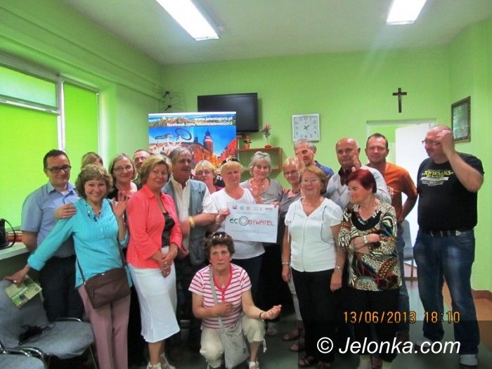 Jelenia Góra: O śmieciach „migająco”