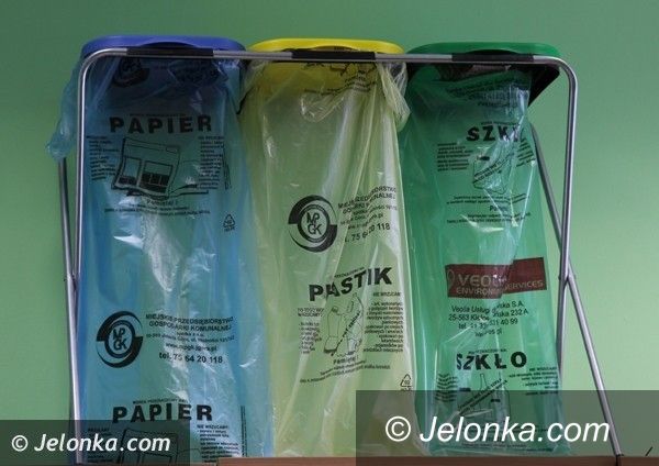 Jelenia Góra: Kampania informacyjna o śmieciach trwa