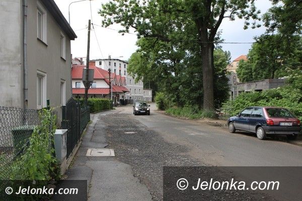 Jelenia Góra: Niemal pięćdziesiąt ulic jeszcze w tym roku do remontu