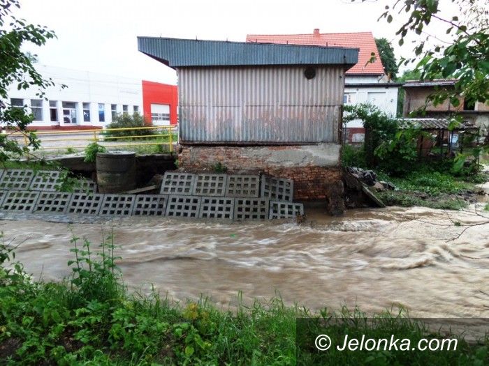 Jelenia Góra: Żywioł zniszczył nieruchomość. Kto jest winny?