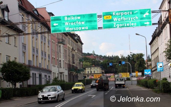 Jelenia Góra: Czytelnik: Na Karpacz dalej przez Wojska Polskiego