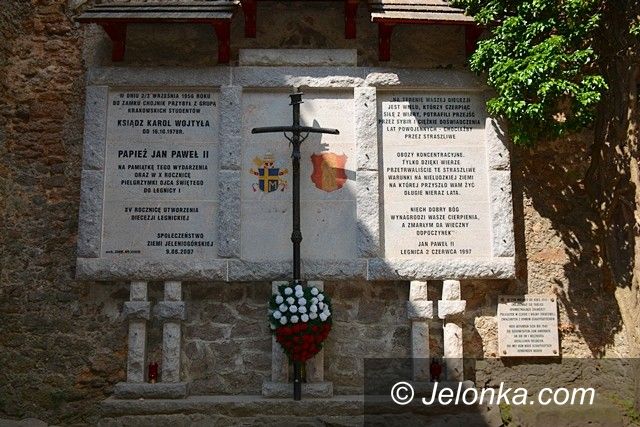 Jelenia Góra: Turysta: Szlak Papieski jest zaniedbany