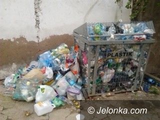 Jelenia Góra: Czytelniczka: Tak ma wyglądać segregacja?