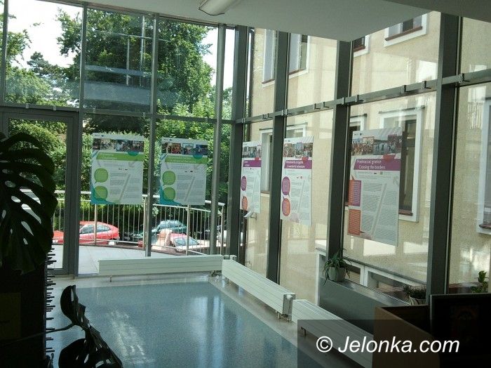 Jelenia Góra: Jak zwiedzać świat – w Książnicy