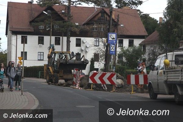 Jelenia Góra: Utrudnienia w ruchu w Sobieszowie