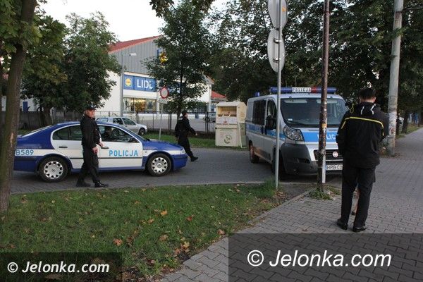 Jelenia Góra: Ewakuacja z Mc Donald's i okolicy. Bomby nie było (AKTUALIZACJA)