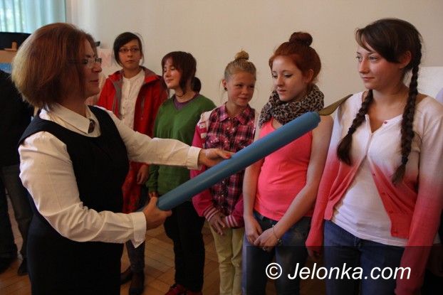 Jelenia Góra: Pasowanie na uczniów i otrzęsiny w „Rzemiosłach”