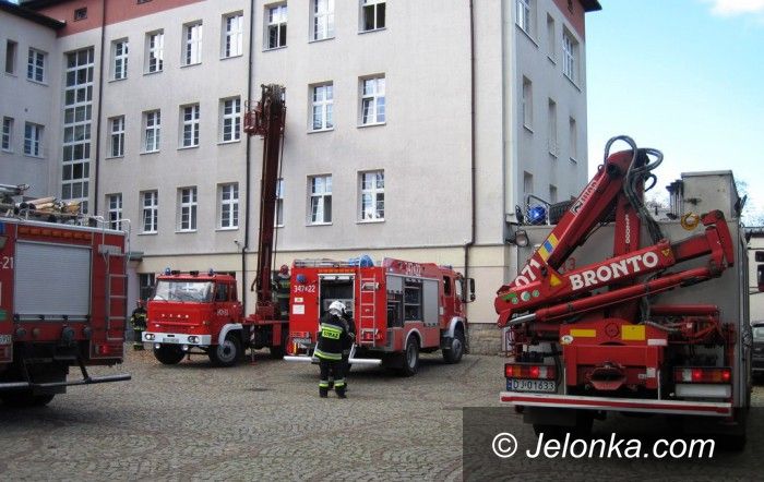 Jelenia Góra: Ewakuacja chorych z Caritasu – to tylko ćwiczenia