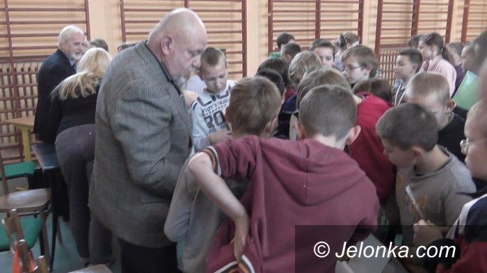 Jelenia Góra: „Razem w Pełni Sprawni”– lekcja empatii w „Siódemce”