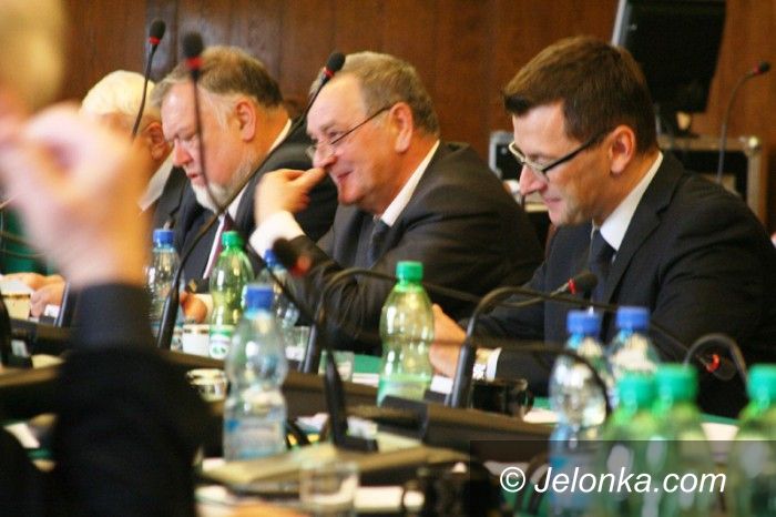 Jelenia Góra: Po burzliwej debacie jest Karta Dużej Rodziny
