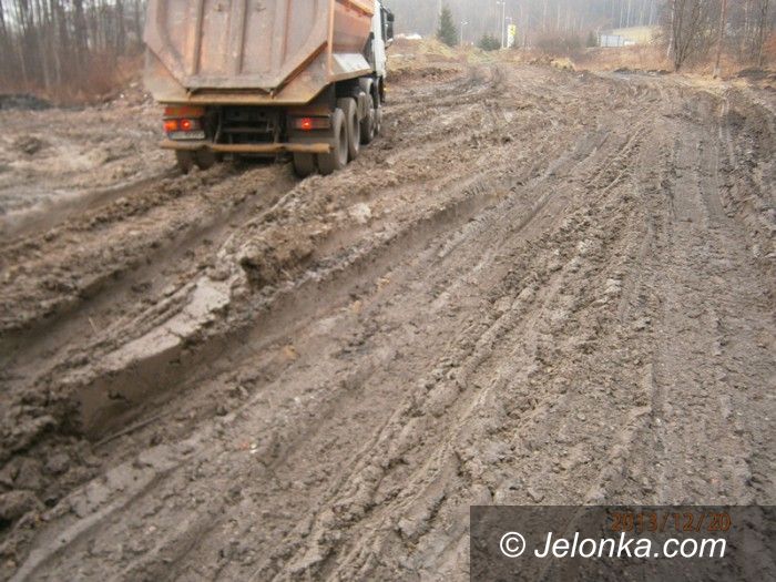 Jelenia Góra: Czytelnik: Zniszczyli nam drogę do domu!