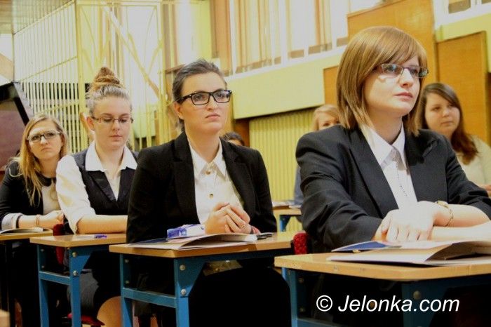 Jelenia Góra: Okręgowa Olimpiada Hotelarska w naszym Ekonomie
