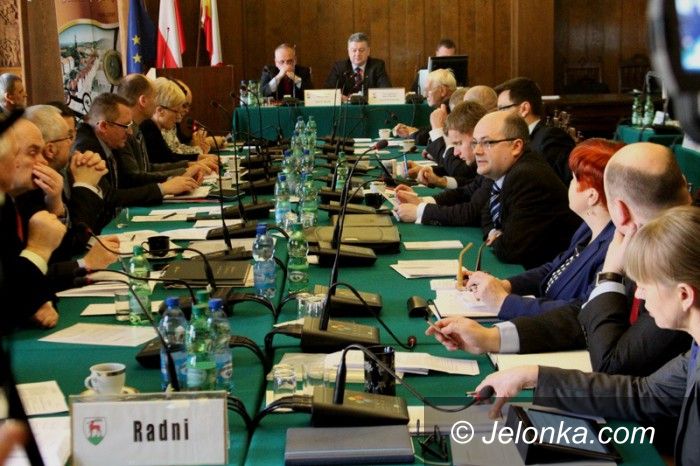 Jelenia Góra: Po sesji: Studium do wymiany, plany przestrzenne do poprawy